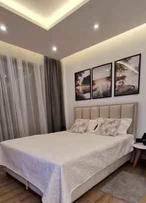 Spavaći deo sa bračnim krevetom