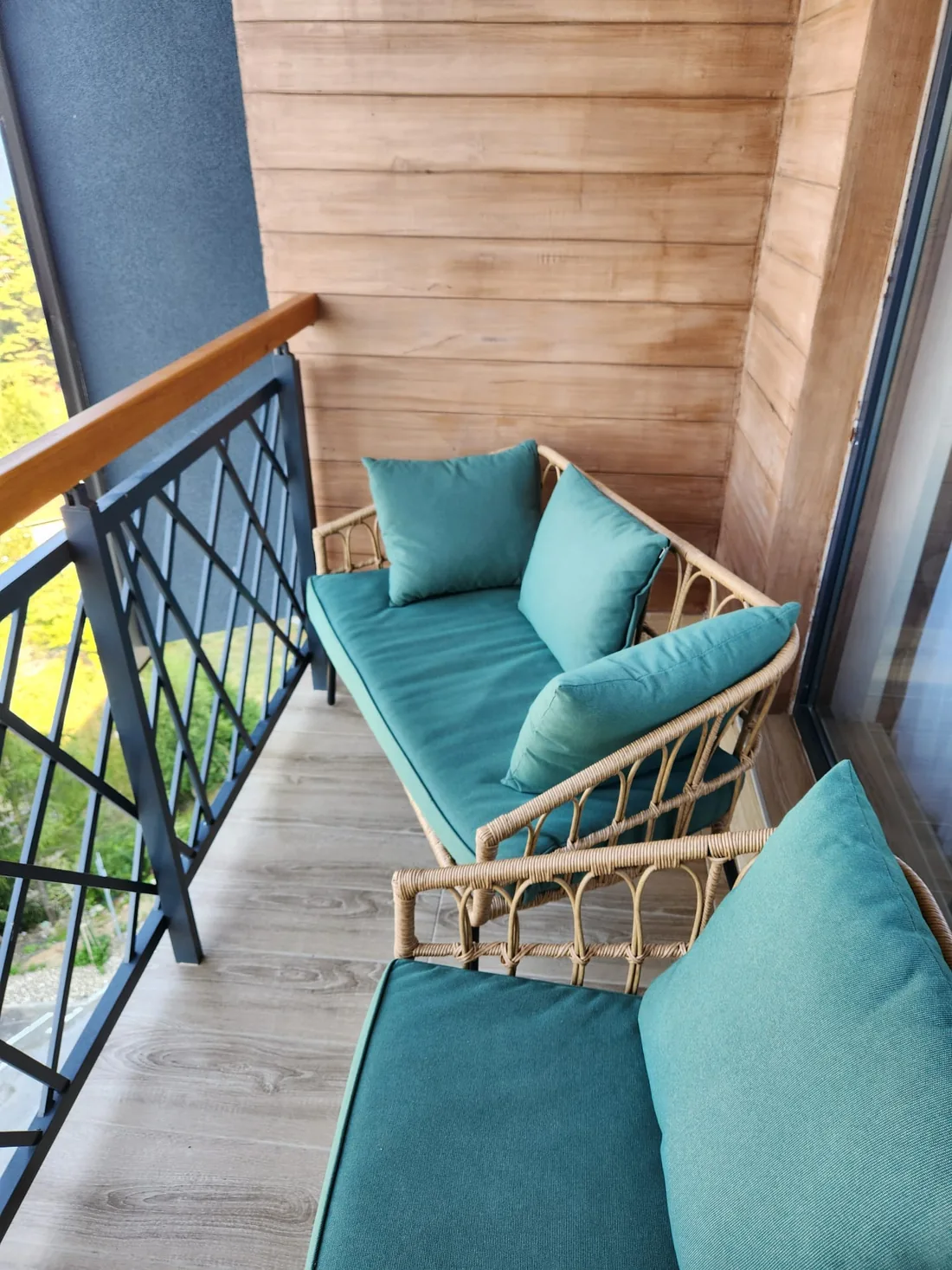 Balkon sa foteljama